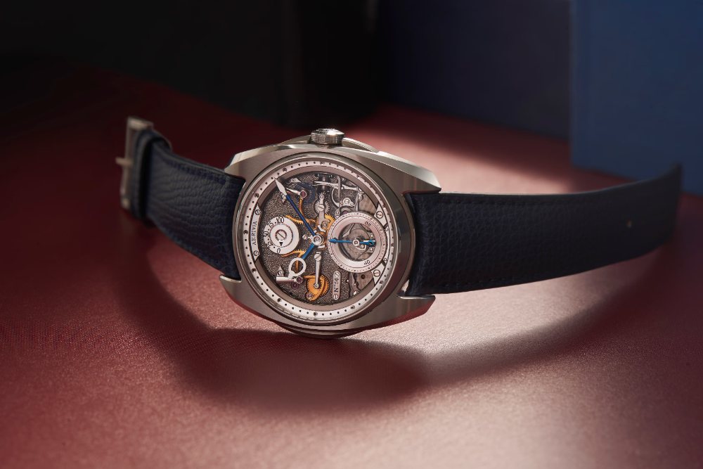 Relógio da marca AkriviA — Chronomètre Contemporain