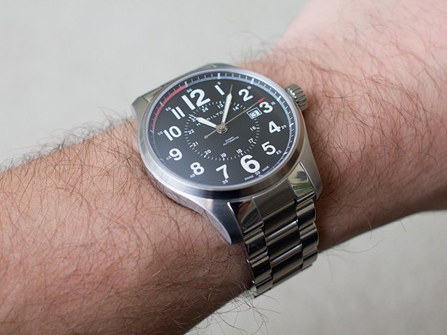 Relógio da marca Hamilton — Khaki Field / Ventura
