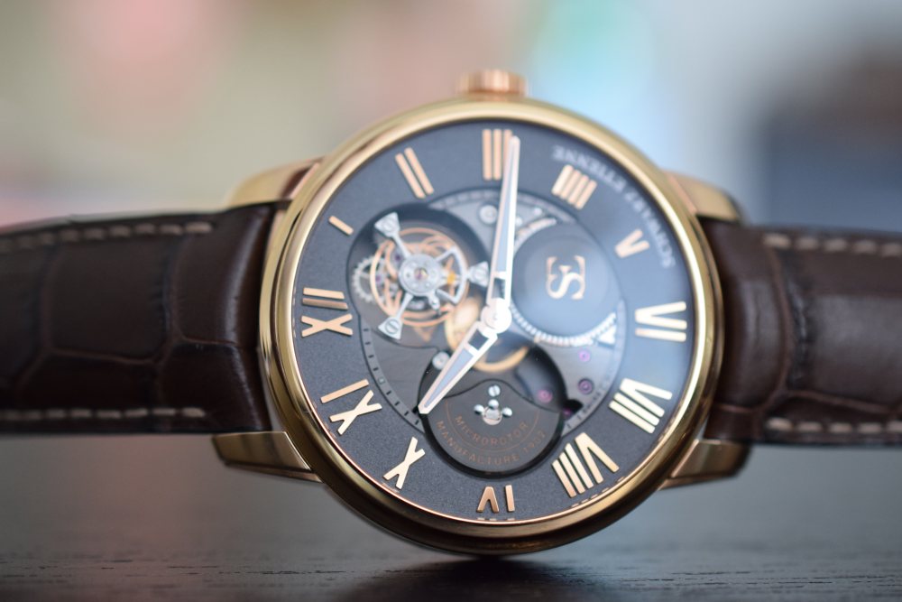 Relógio da marca Schwarz Etienne — Roswell / Tourbillon