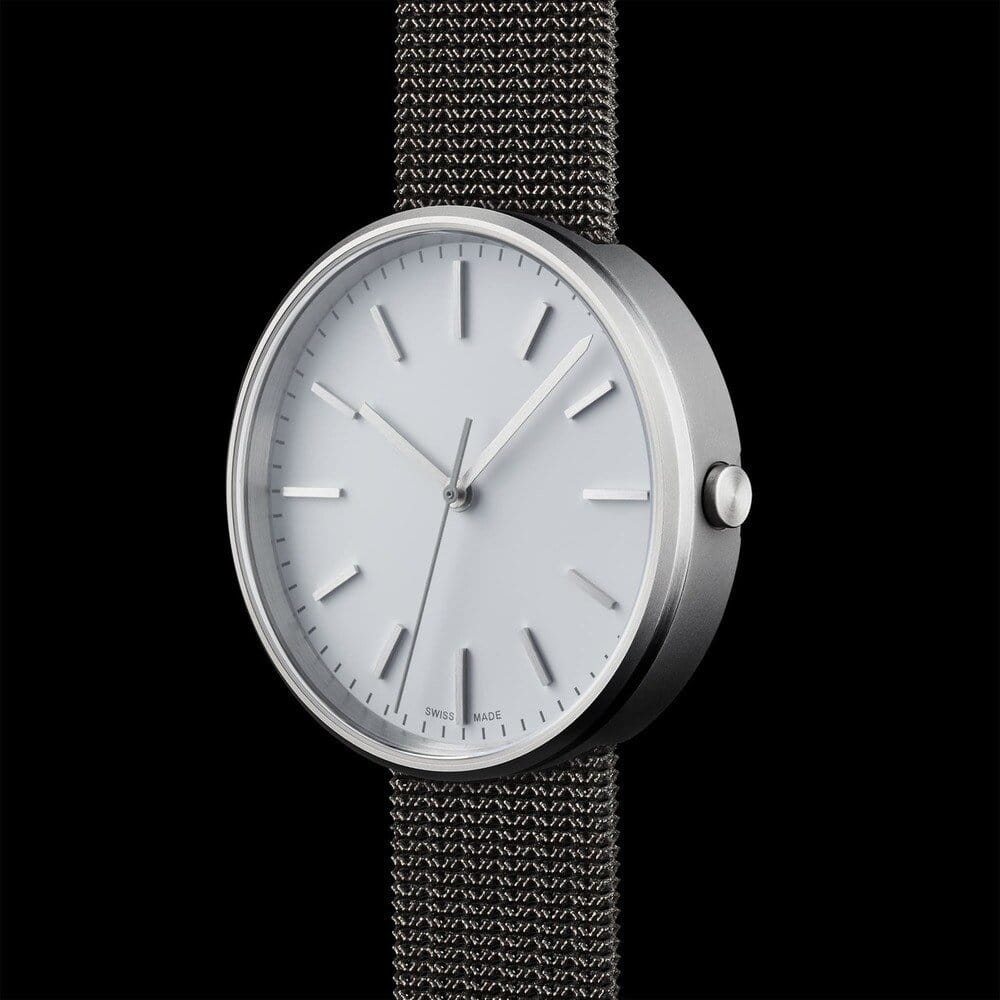 Relógio da marca Uniform Wares — M-Line / C-Line